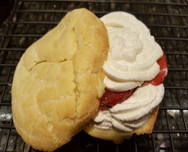 Strawberry Cream Puffs - Creamy Clouds Of Goodness!