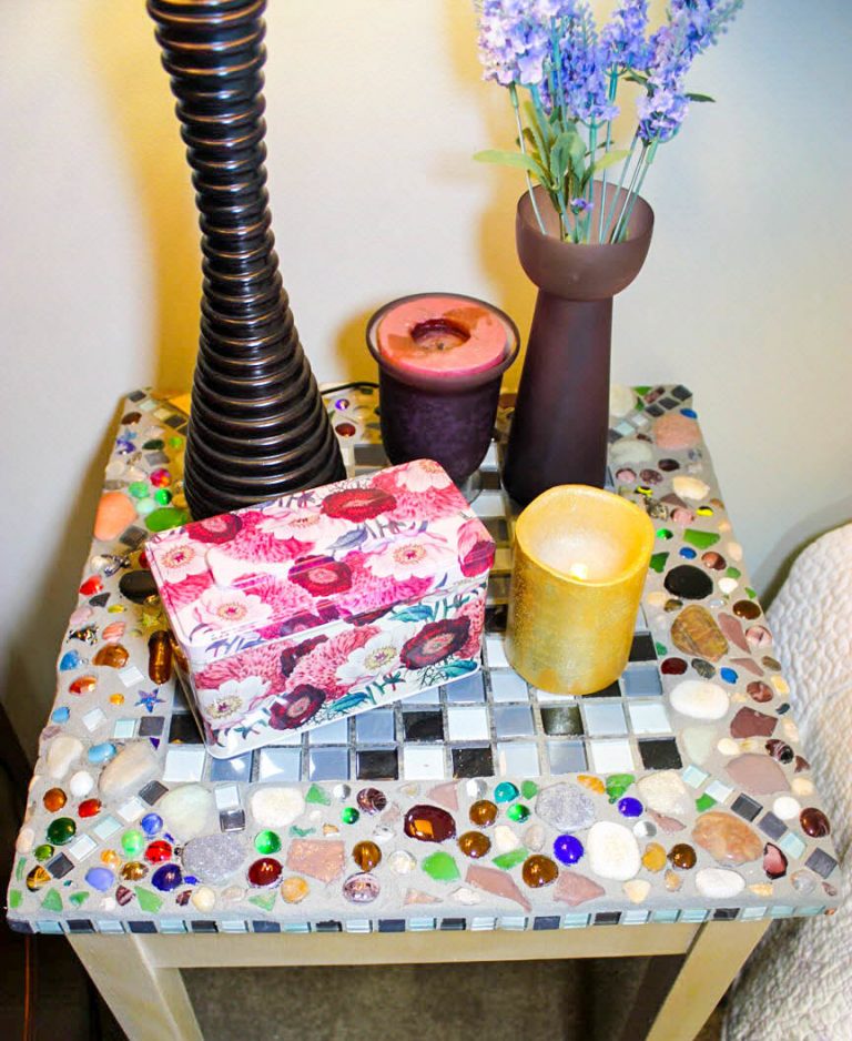 How To Easily Make A Beautiful Mosaic Ceramic Table