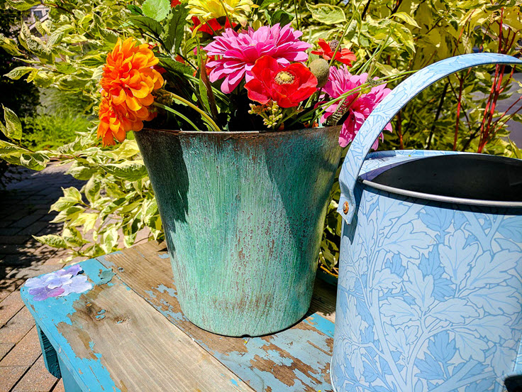 Upcycle Plastic Flower Pots Into HighEnd Decor