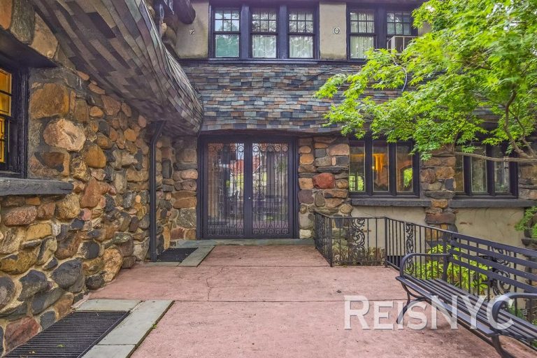 An Epic Fairytale Gingerbread House In Brooklyn And My Connection!