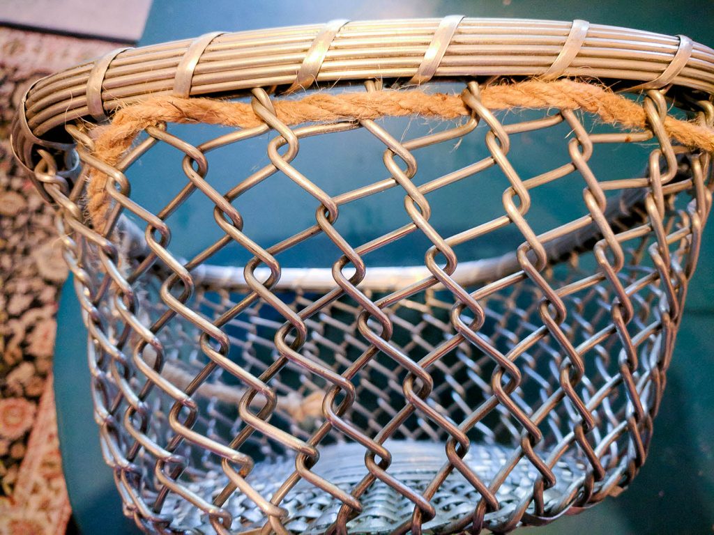 How To Easily Weave A Beautiful Jute Metal Basket