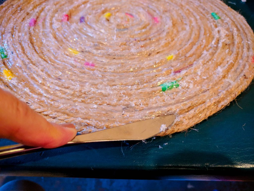 How To Easily Create Beautiful Jute Placemats And Chargers