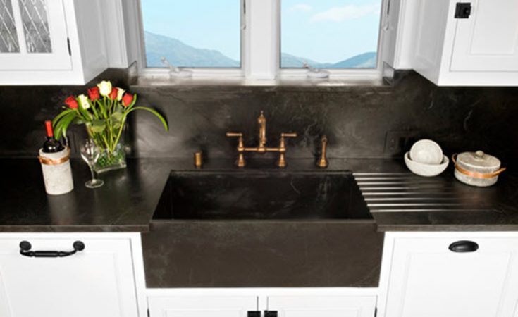 farmhouse kitchen sinks decor