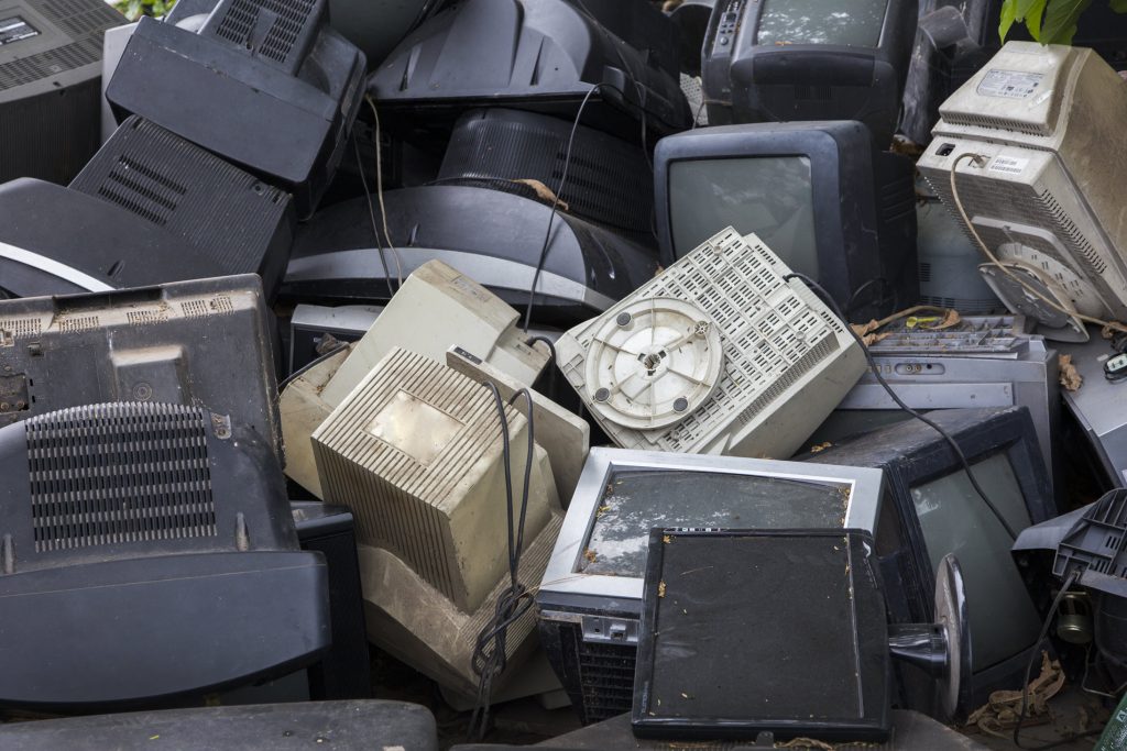 The Best Ways To Get Rid Of Your Old Electronics Tech