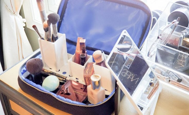 Organize Makeup Easily Wherever You Are With The Traveler