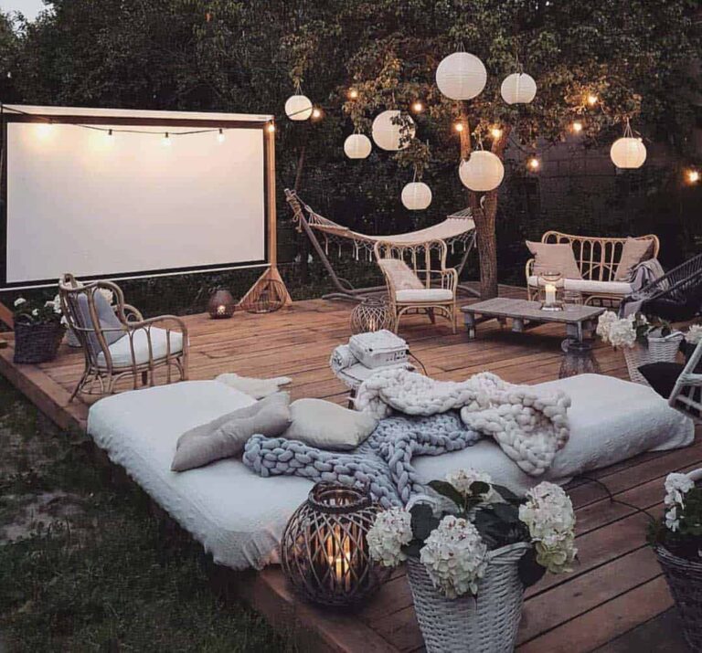 Outdoor Living Space Ideas